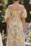 Abito midi floreale ricamato in tulle a spalle scoperte da Champagne con maniche a sbuffo