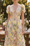 Abito midi floreale a V ricamato in tulle champagne con maniche a sbuffo