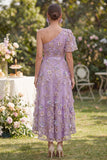Vestito midi floreale midi con pendio applicato a una spalla in tulle lilla A-Line con fiocco