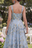 Abito midi floreale midi arricciati con appliqueti linea A in tulle blu