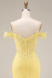 Corsetto sirena con pizzo scollato e abito lungo da cerimonia giallo