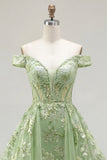 Corsetto verde a linea a A con spalle scoperte vestito da cerimonia lungo floreale con volant