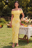 Abito maxi floreale giallo Pencil applique con spalla scoperta e spalla