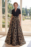 Un abito Jacquard nero scollo a V lungo Mother Of the Bride con fiocco