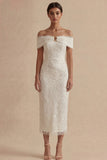 Abito di laurea bianco sheath con spalle scoperte e perle