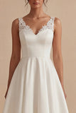 Abito da fidanzamento Maxi bianco con scollo a V e pizzo