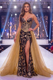 Vestito da concorso lungo con fascia da corsetto dorato con sirene nere scintillanti