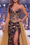 Vestito da concorso lungo con fascia da corsetto dorato con sirene nere scintillanti