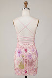 Vestito di cocktail con paillettes rosa scintillanti e con spalline