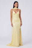 Abito Maxi con spalline spaghetti a paillettes e sirena gialla con fessura