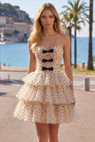 Abito di Homecoming a livelli a livelli con fiocco a punti neri a puntini A-Line Sweetheart