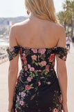 Abito nero, bodycon scolla, floreale di homecoming con fascia