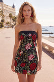Abito di Homecoming nero color bodycon ricamato in rosa rossa senza spalline