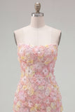 Vestito rosa corto bodycon corto a flore, senza spalline e con perline