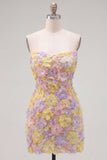 Vestito rosa corto bodycon corto a flore, senza spalline e con perline