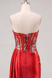 Sweetheart Red Bodycon Corsetto trasparente con paillettes Abito di Homecoming con fascia