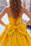 Vestito di ritorno a casa rosa acceso, floreale senza spalline in stile Jacquard A-line, con pizzo sulla schiena