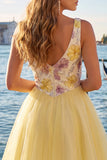 Abito di Homecoming a paillettes floreali giallo a V, linea A