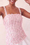 Abito corto di cocktail con paillettes rosa con volant e pizzo sulla schiena
