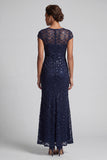 Abito midi di sirena blu navy con scollo rotondo e maniche a cappuccio
