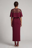 Abito midi di Madre della Sposa con sposa e mantello sirena bordeaux