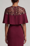 Abito midi di Madre della Sposa con sposa e mantello sirena bordeaux