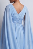 Abito midi midi madre della sposa in chiffon azzurro cielo a V-neck con maniche a mantello