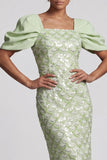 Abito Midi Mother Of the Bride con paillettes sirena verde chiaro e maniche a sbuffo