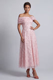 Vestito midi Mother Of the Bride con paillettes rosse a spalla, A-line