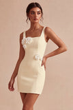 Abito bianco bodycon collo quadrato con fiori 3D