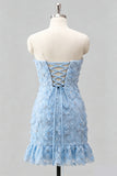 Abito di Homecoming con spalline blu chiaro, senza spalline e con perline, con perline e pizzo sulla schiena