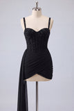 Corsetto rosa bodycon pieno arricciato con perline e vestito da homecoming con fascia