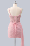 Corsetto rosa bodycon pieno arricciato con perline e vestito da homecoming con fascia
