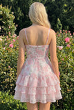 Abito rosa a spalline floreali a spalline a livello rosa con volant