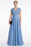 Abito lungo Mother Of the Bride Mother Of the Bride blu a scollo a V con scollo a V e maniche corte