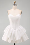 Sweetheart Abito corsetto bianco a linee a livelli corto da fine fine