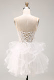 Corsetto bianco a linea A trasparente, pizzo floreale con pizzo floreale e vestito corto di homecoming con volant