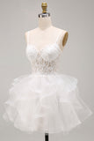 Corsetto bianco a linea A trasparente, pizzo floreale con pizzo floreale e vestito corto di homecoming con volant