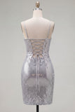 Vestito corto di ritorno a casa con spalline rosse scintillanti con spalline scorta e paillettes corse
