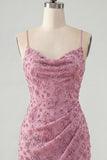 Rosa polverosa bodycon pieno arricciato con pizzi raccolti dietro spalline Abito corto di homecoming con perline