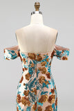 Vestito corto di cocktail a casa con fiori blu scintillanti con paillettes scoperte