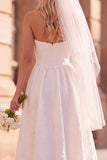 Abito da sposa elopement bianco piegato a A-Line A-Line piegato e lungo, lungo il tè,