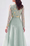 Abito floreale madre della sposa verde chiffon a linea battuta con maniche lunghe
