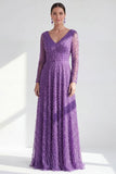 Abito lungo Mother of the Bride in linea viola scuro con scollo a V e maniche lunghe