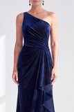 Abito di Madre della Sposa con una spalla in velluto nero con volant e arricciata