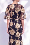 Abito lungo floreale a sposa con spose a maniche mezze con storie a schermo navy
