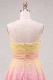 Abito di fine augura giallo e rosa in chiffon a livelli in chiffon