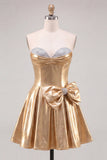 Abito di cocktail a linea A in Oro Metallico A-Line con fiocco