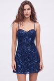 Paillettes blu navy A-Line con spalline spaghetti Abito corto di ritorno a casa con pizzo sulla schiena