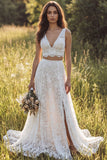 Abito da sposa lungo in pizzo a V in linea A in avorio con fessura